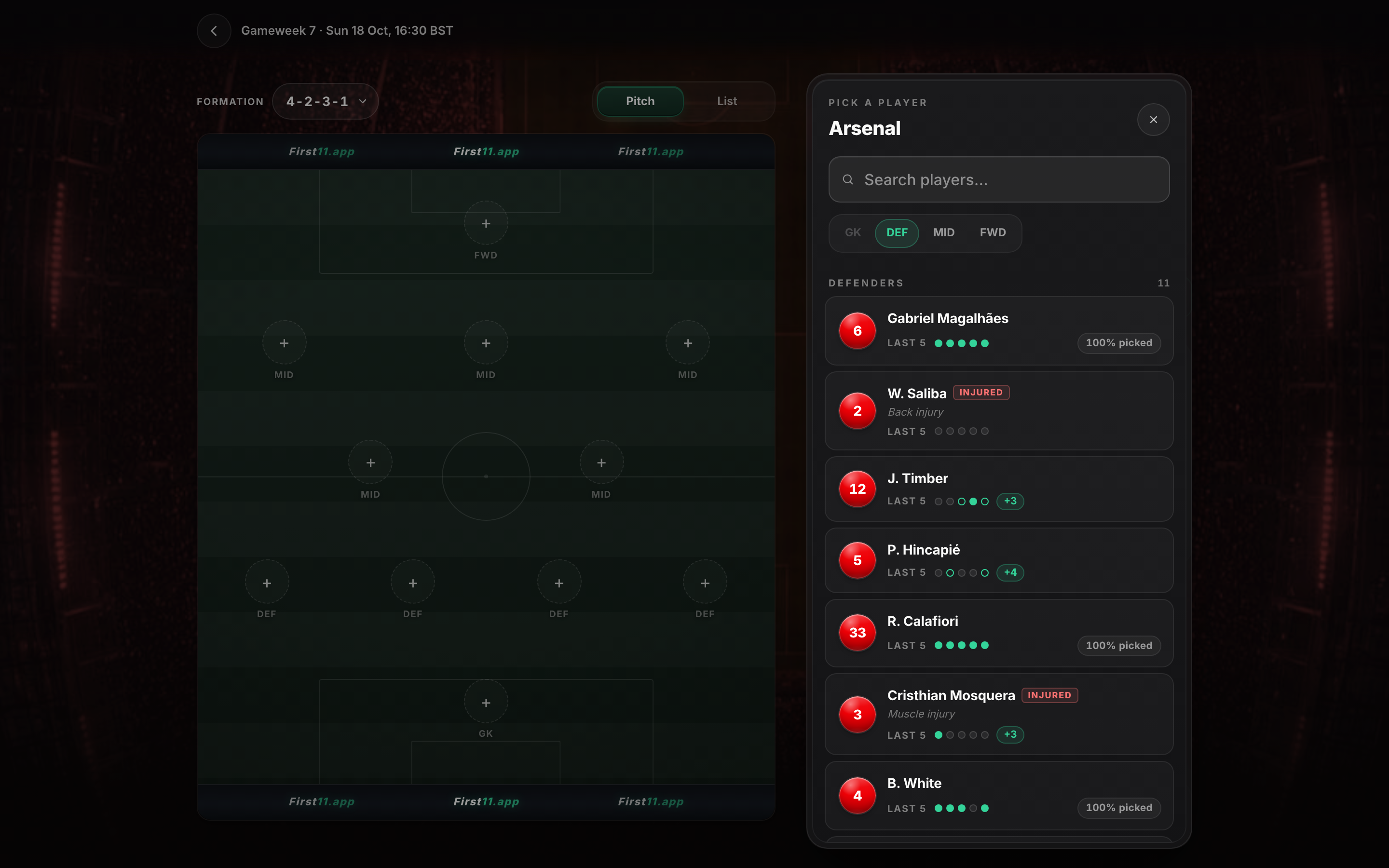 The desktop lineup screen with the squad docked beside the pitch, showing recent starts, injury flags and crowd picks for Arsenal’s defenders